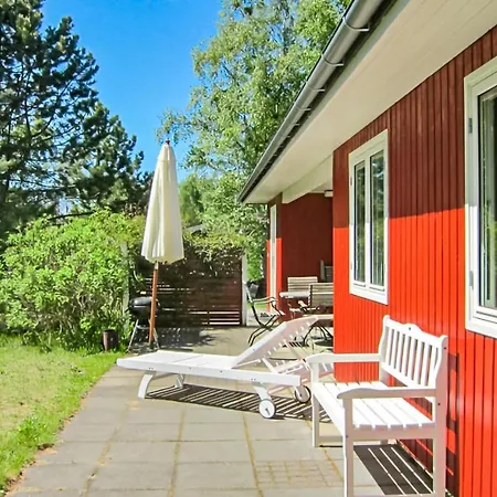 Awesome In Aakirkeby With Kitchen Vester Somarken