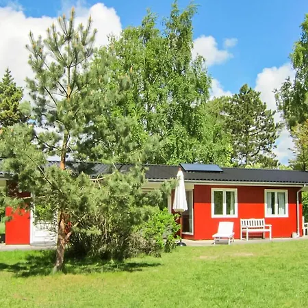 Awesome In Aakirkeby With Kitchen Vester Somarken