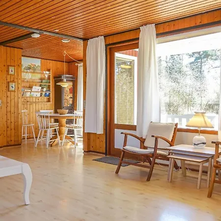 Awesome In Aakirkeby With Kitchen Vakantiehuis