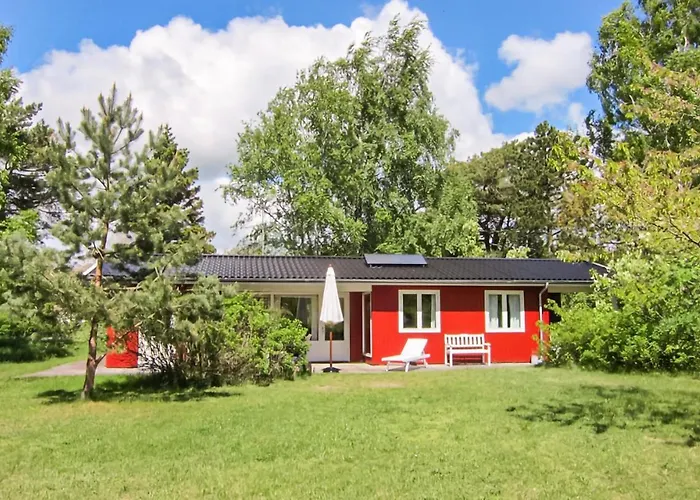 Awesome In Aakirkeby With Kitchen * Vester Somarken